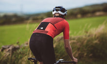 Lade das Bild in den Galerie-Viewer, Pedaled Shibuya Lightweight Jersey
