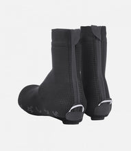 Lade das Bild in den Galerie-Viewer, Pedaled Thermo Overshoes (Yuki)
